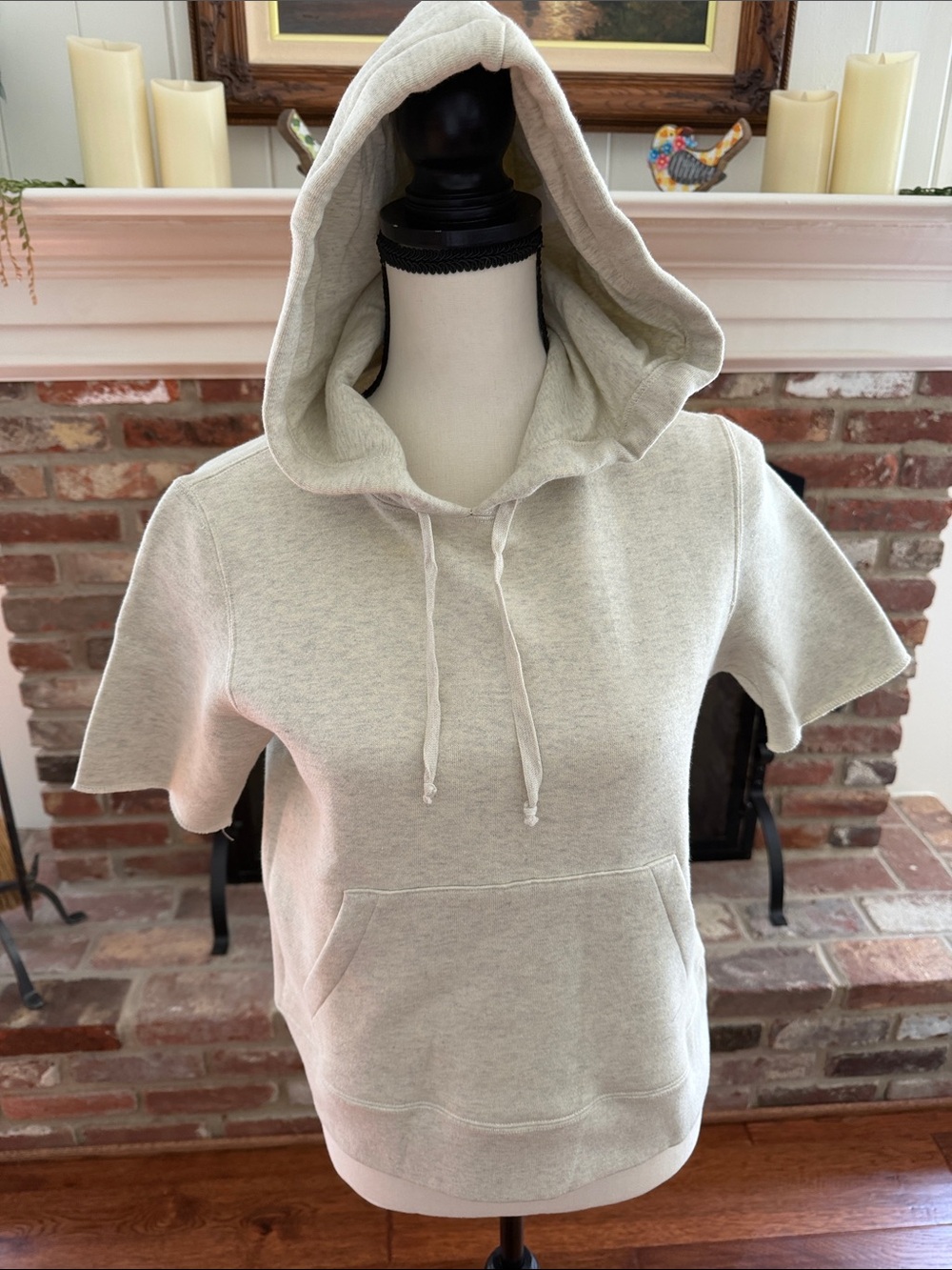 Pure DKNY Vintage 2000s Short Sleeve Hooded Sweatshirt Front Pockets Natural Med